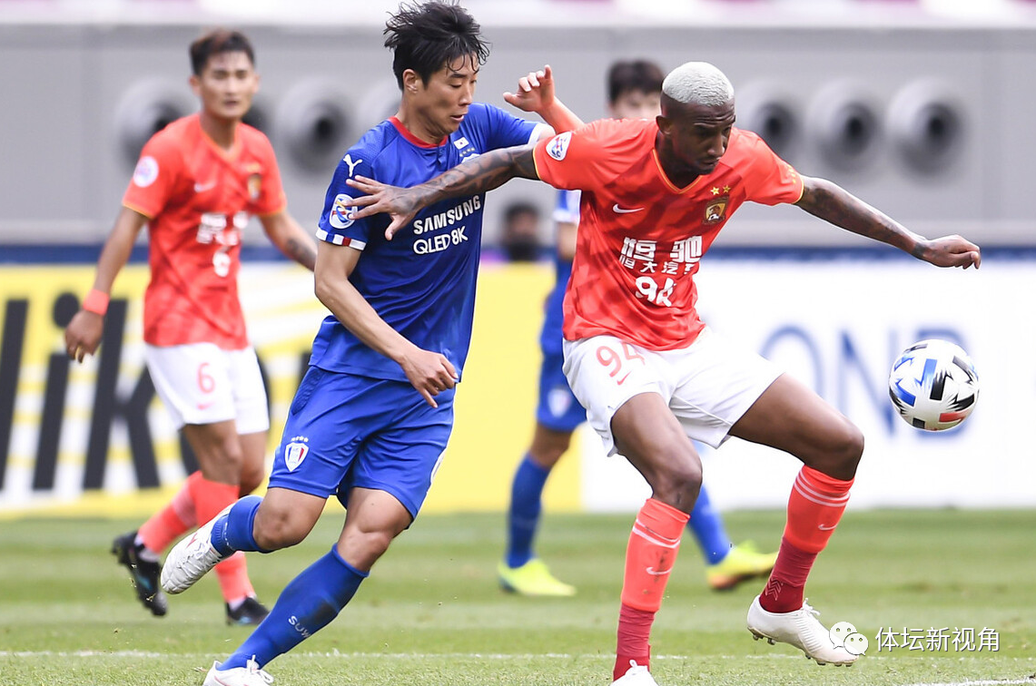 星空体育官网-包含纽卡斯尔遗憾出局备战CBA季后赛新疆广汇围绕亚冠战术微调，媒体一致点评：新疆广汇围绕欧联手感冰凉的词条