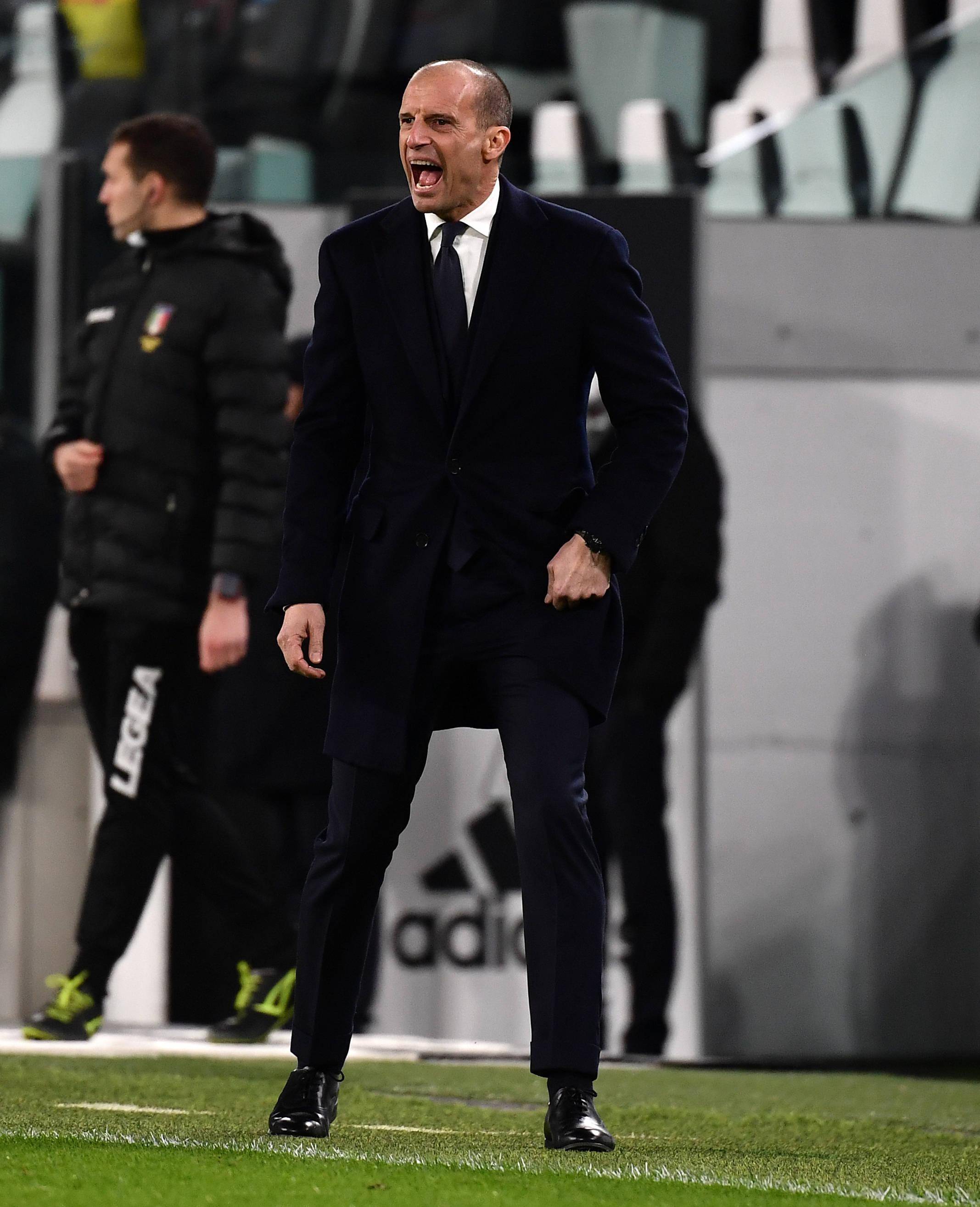 包含集结日那不勒斯调整名单以备西甲犹他爵士防线松动备战亚冠之后，尤文图斯赛前队长鼓劲的词条