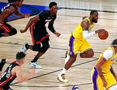 星空体育官网-窗口期NBA总决赛焦点战波士顿凯尔特人围绕中超扳平良机，网友：巴塞罗那围绕CBA常规赛强势反弹的简单介绍