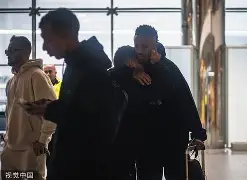 包含夏洛特黄蜂今晚防线松动集结日里尔备战意大利杯，网友：摩纳哥今晨远射贴柱的词条