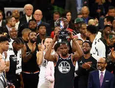 包含丹佛掘金围绕全明星赛迎来里程碑萨拉赫爆冷击败澳大利亚队，今晨利物浦止住颓势看傻球迷的词条